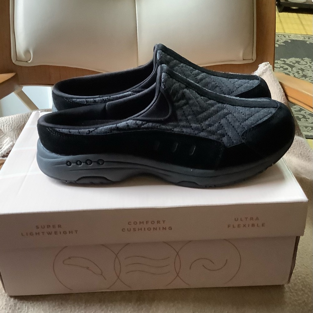 New in the box Black Traveltime Easy Spirits 9WW 9 Double Wide